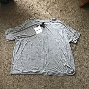 NWT Agnes & Dora Gray Boxy Tee